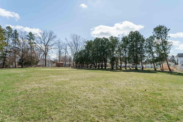 1229 Ruger Avenue, Janesville, WI 53545