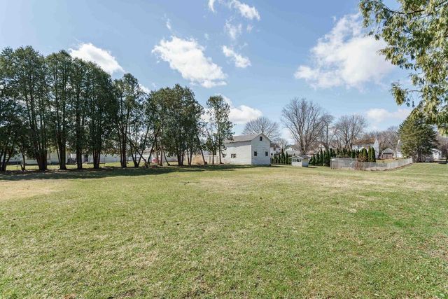 1229 Ruger Avenue, Janesville, WI 53545