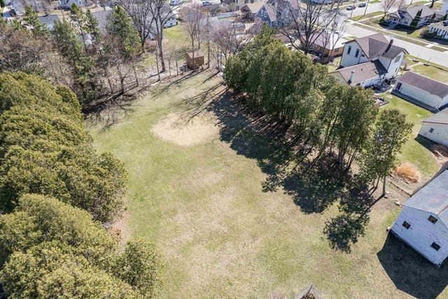 1229 Ruger Avenue, Janesville, WI 53545