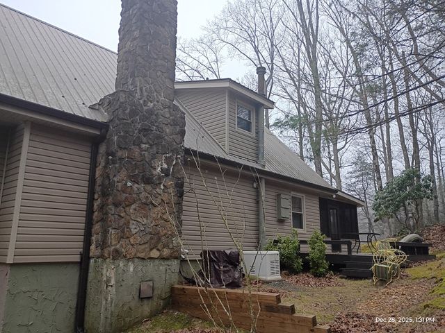 50 Shawnee Trail, Chatsworth, GA 30705