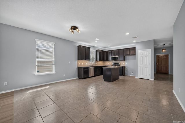 451 Rustic Willow, Selma, TX 78154