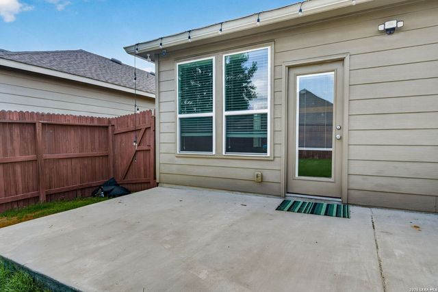451 Rustic Willow, Selma, TX 78154