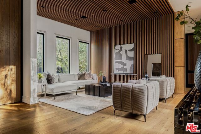 4565 Encino Avenue, Encino (los Angeles), CA 91316