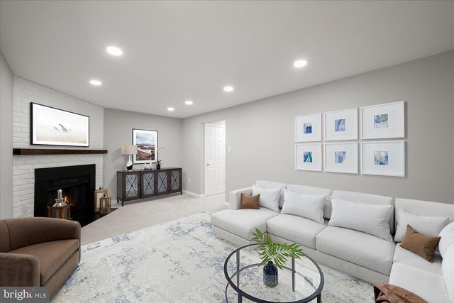 1764 CASTLEFORD SQ, Crofton, MD 21114
