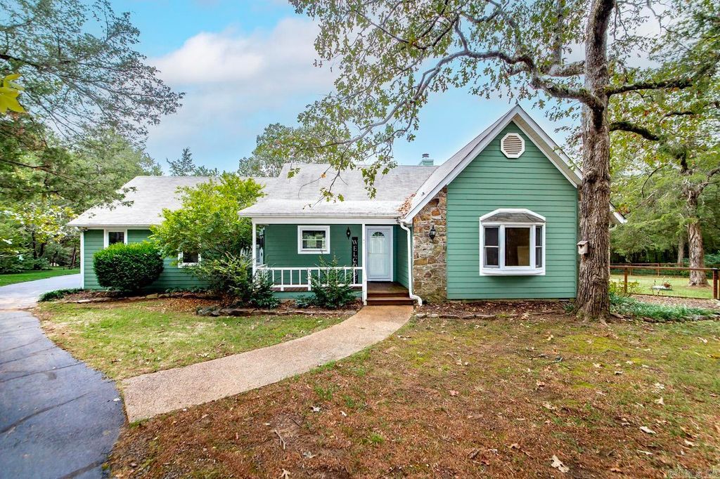 40 Woodsvine Road, Heber Springs, AR 72543