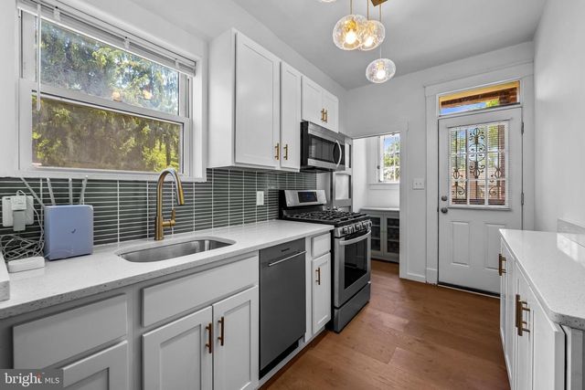 2505 OAKLEY AVE, Baltimore, MD 21215