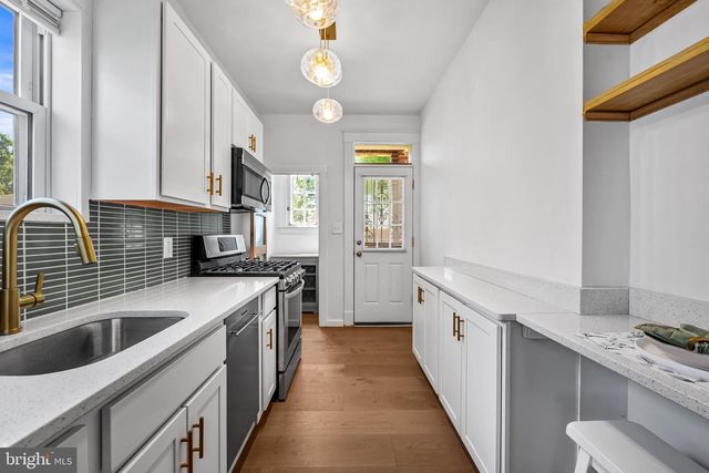 2505 OAKLEY AVE, Baltimore, MD 21215