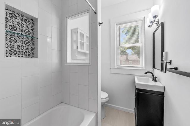 2505 OAKLEY AVE, Baltimore, MD 21215