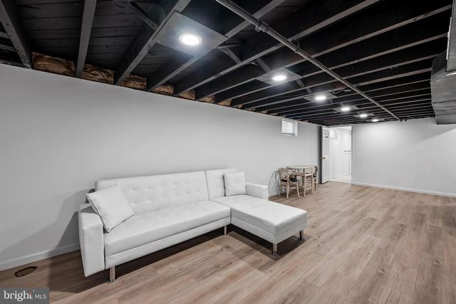 2505 OAKLEY AVE, Baltimore, MD 21215