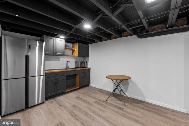 2505 OAKLEY AVE, Baltimore, MD 21215