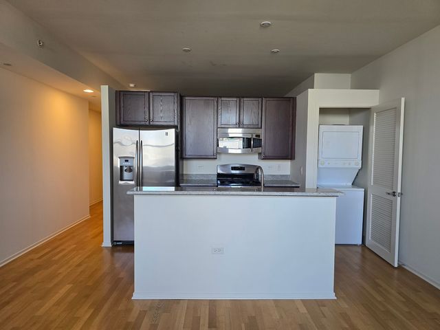 310 S Michigan Avenue 2111, Chicago, IL 60604