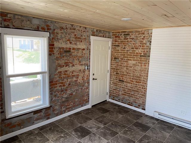 316 N FILLMORE Street, Maryville, MO 64468