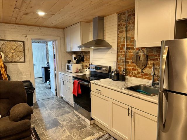 316 N FILLMORE Street, Maryville, MO 64468