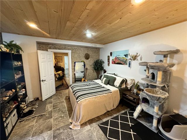 316 N FILLMORE Street, Maryville, MO 64468