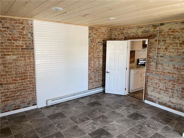 316 N FILLMORE Street, Maryville, MO 64468