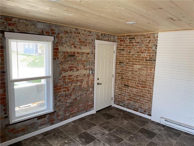 316 N FILLMORE Street, Maryville, MO 64468