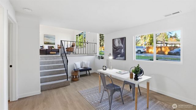 12227 NE 137th Place, Kirkland, WA 98034