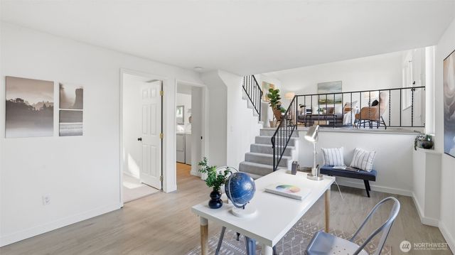 12227 NE 137th Place, Kirkland, WA 98034