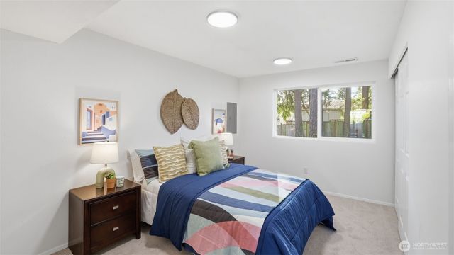 12227 NE 137th Place, Kirkland, WA 98034