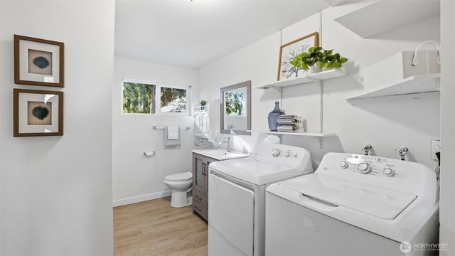 12227 NE 137th Place, Kirkland, WA 98034