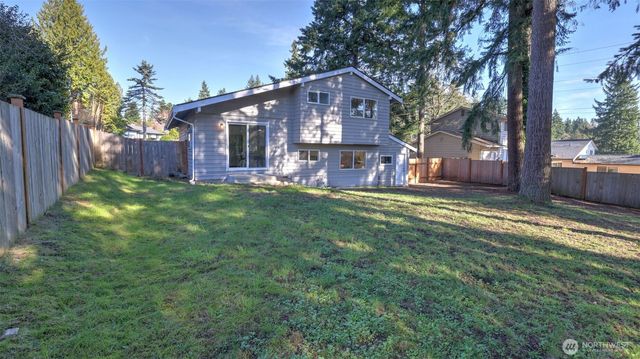 12227 NE 137th Place, Kirkland, WA 98034