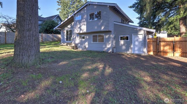 12227 NE 137th Place, Kirkland, WA 98034