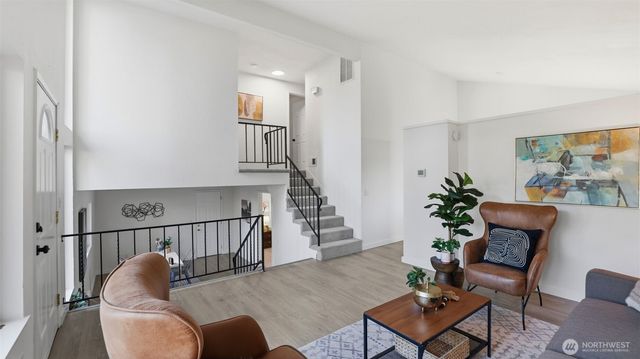 12227 NE 137th Place, Kirkland, WA 98034