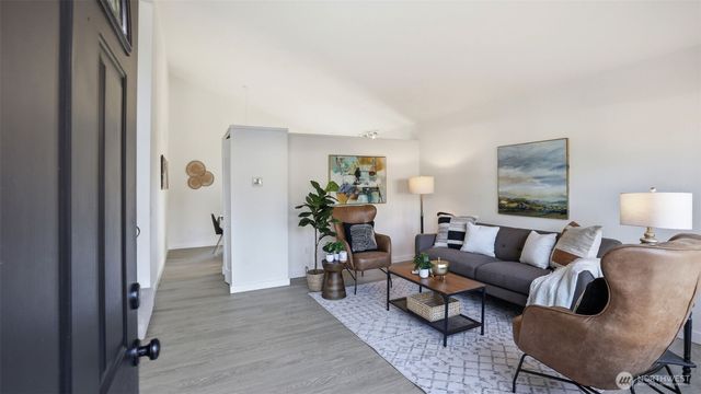 12227 NE 137th Place, Kirkland, WA 98034