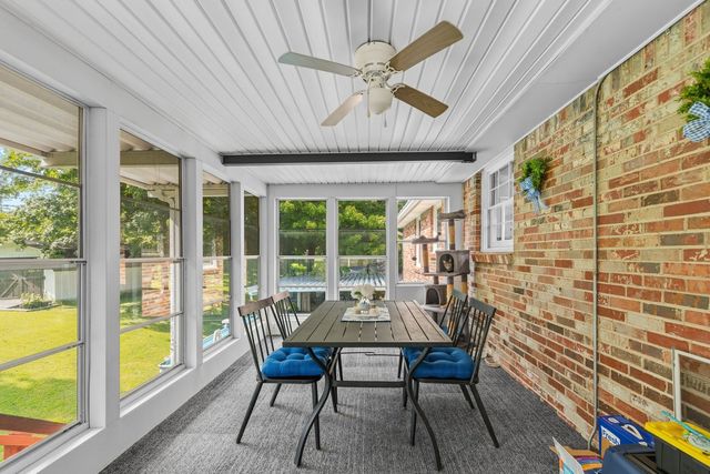 104 Hemingway Dr, Columbia, TN 38401