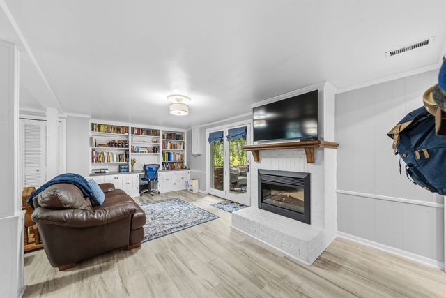 104 Hemingway Dr, Columbia, TN 38401