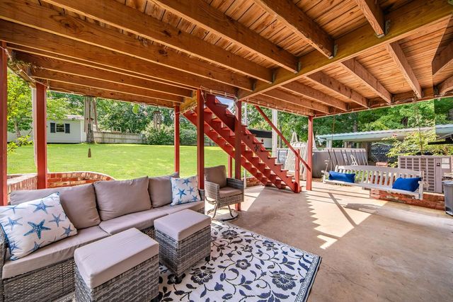 104 Hemingway Dr, Columbia, TN 38401