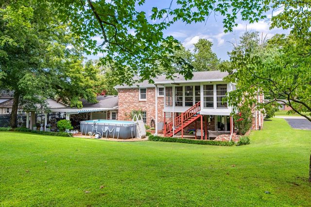 104 Hemingway Dr, Columbia, TN 38401