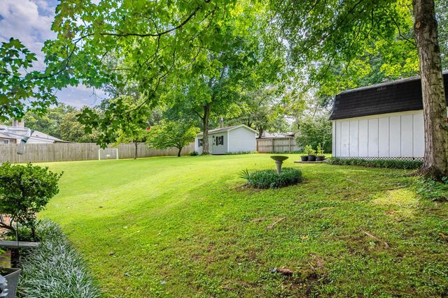 104 Hemingway Dr, Columbia, TN 38401