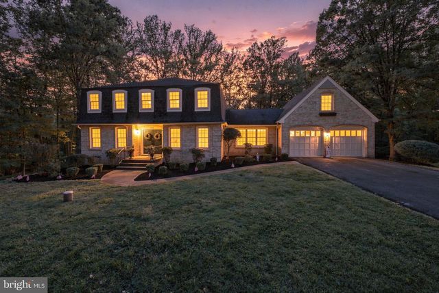 1716 BESLEY RD, Vienna, VA 22182