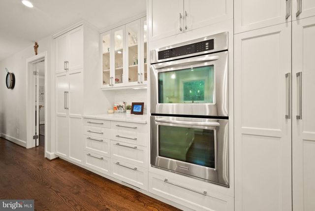 1716 BESLEY RD, Vienna, VA 22182