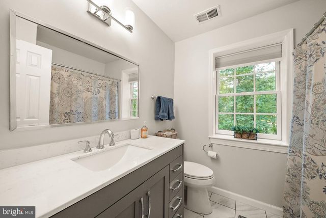 1716 BESLEY RD, Vienna, VA 22182