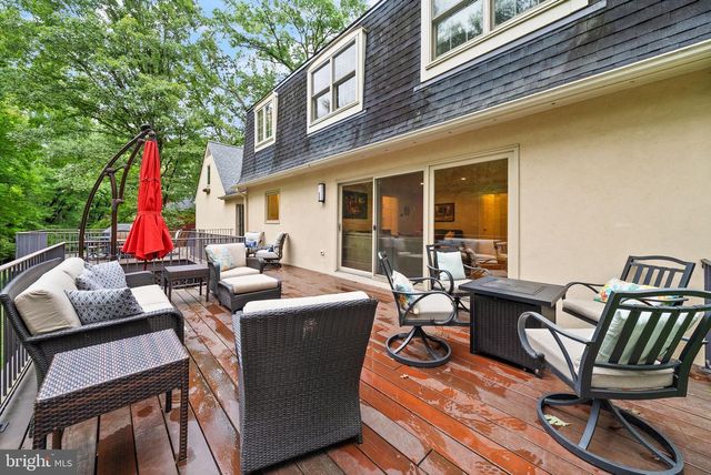 1716 BESLEY RD, Vienna, VA 22182