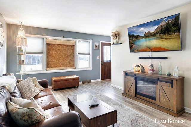 3807 Balsam Avenue, Grand Rapids, MI 49525