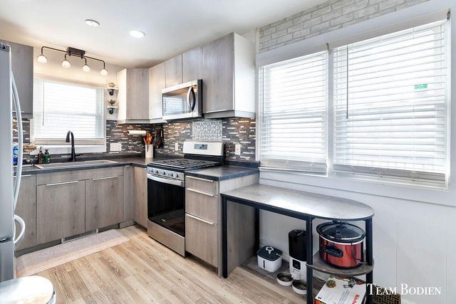 3807 Balsam Avenue, Grand Rapids, MI 49525