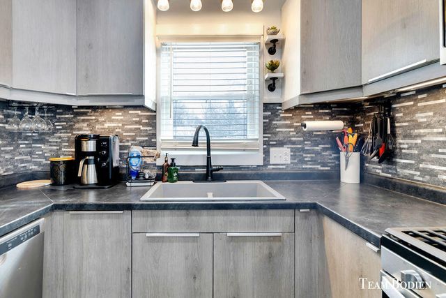 3807 Balsam Avenue, Grand Rapids, MI 49525