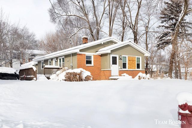 3807 Balsam Avenue, Grand Rapids, MI 49525