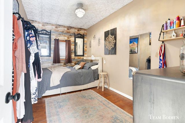 3807 Balsam Avenue, Grand Rapids, MI 49525