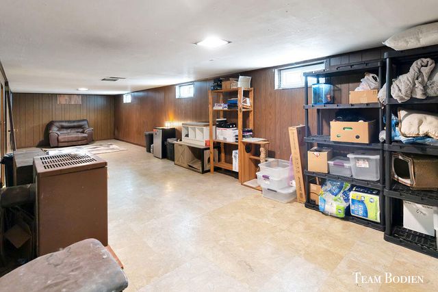 3807 Balsam Avenue, Grand Rapids, MI 49525