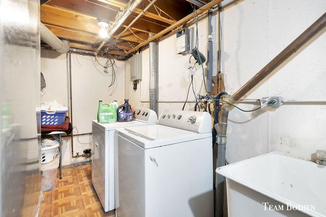 3807 Balsam Avenue, Grand Rapids, MI 49525