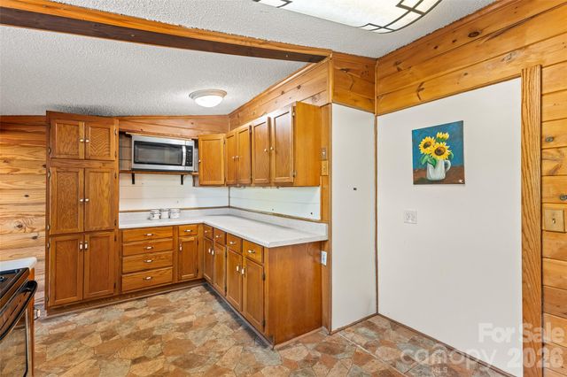 19 Timbers Edge Lane, Fairview, NC 28730