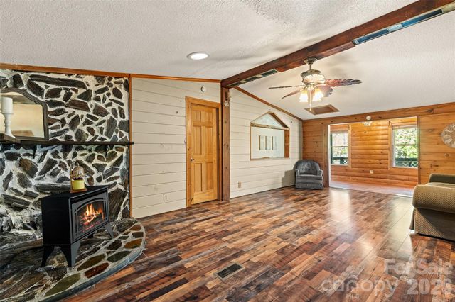 19 Timbers Edge Lane, Fairview, NC 28730