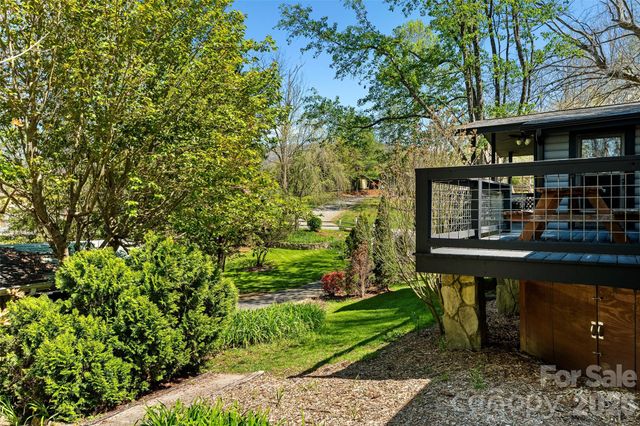 19 Timbers Edge Lane, Fairview, NC 28730