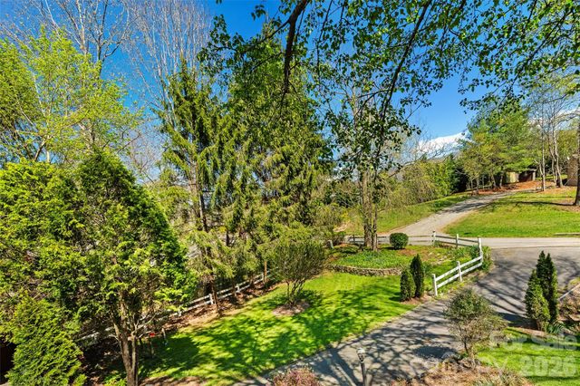19 Timbers Edge Lane, Fairview, NC 28730
