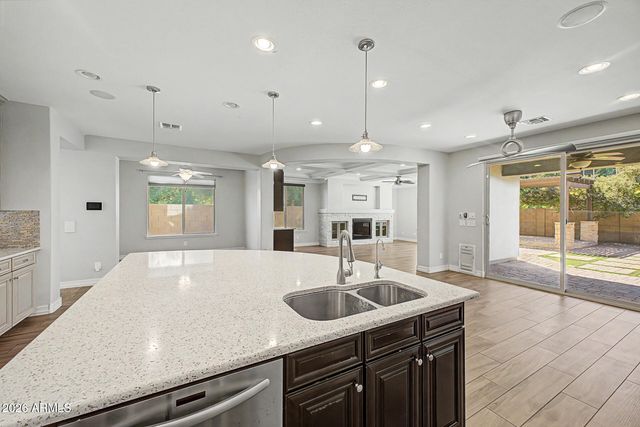 4173 E WEATHER VANE Road, Gilbert, AZ 85296