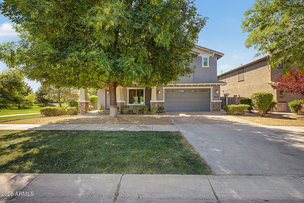 4173 E WEATHER VANE Road, Gilbert, AZ 85296